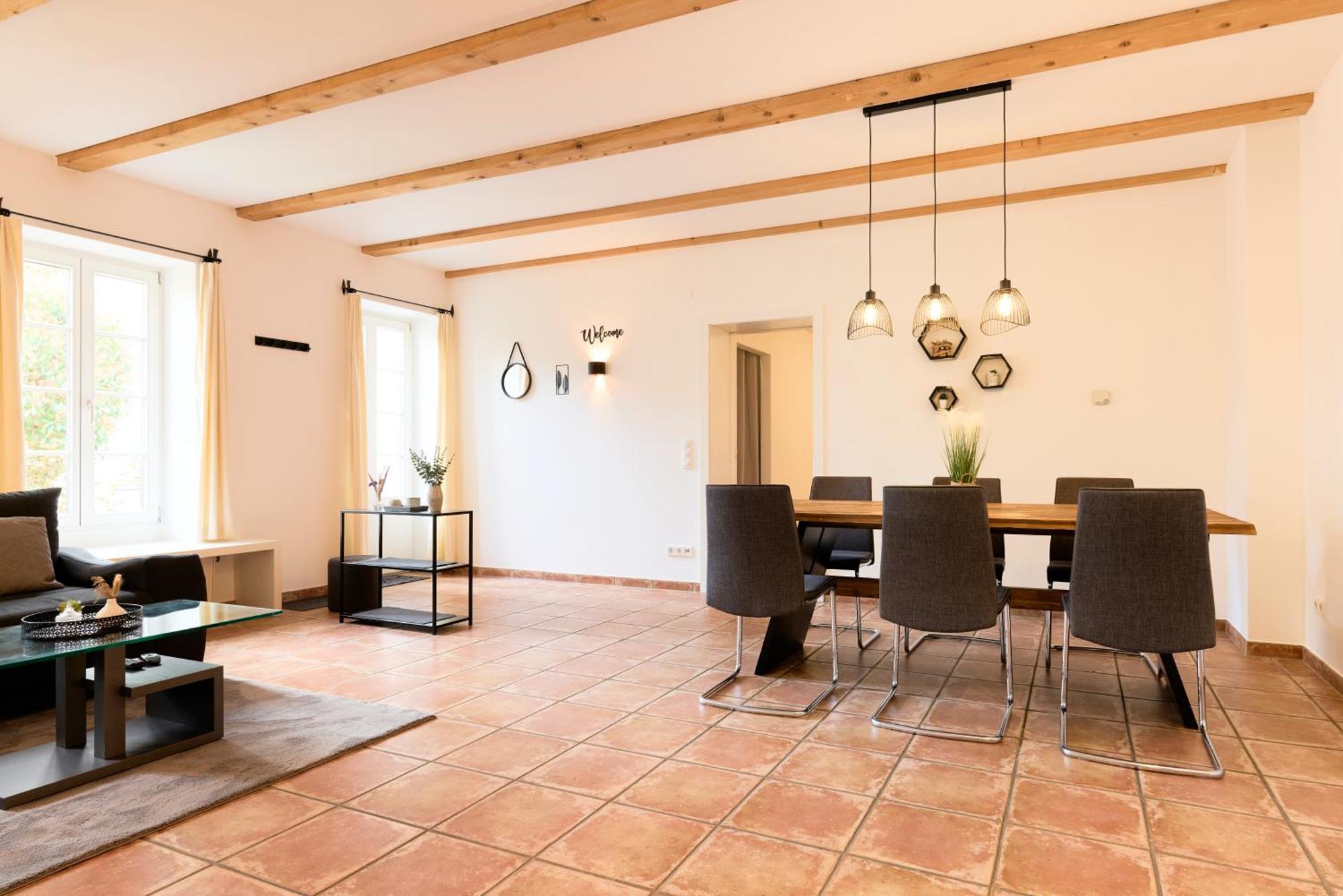 Stilvolle Gartenterrassenwohnung Mitten In Bregenz Buitenkant foto